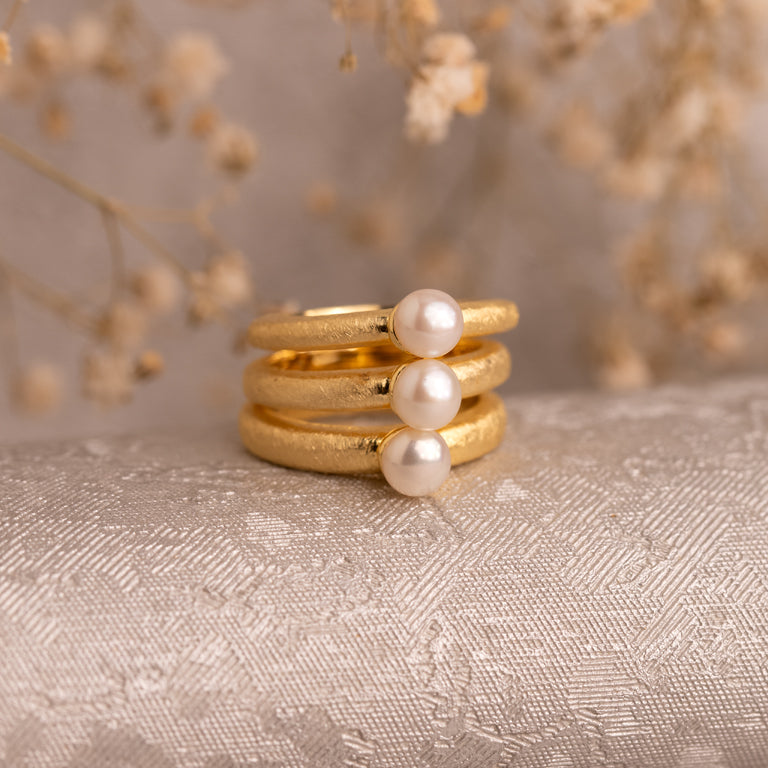 Ring ASTRID 3.5 mm matt mit Perle