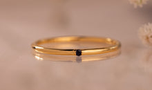 Ring HEDWIG mit Saphir 1.5 mm