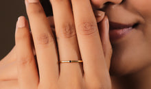 Ring HEDWIG mit Saphir 1.5 mm