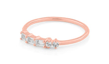 Ring KINGSLEY mit 5 Topasen