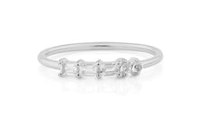 Ring KINGSLEY mit 5 Topasen