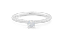 Ring MOONEL mit Mondstein