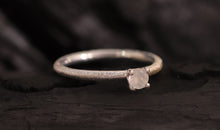 Ring MOONEL mit Mondstein
