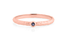 Ring VALERI 2 mm mit Saphir