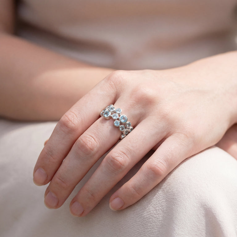 Ring AURELIA mit blauen Topasen