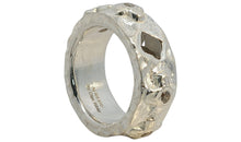 Salt und Pepper Diamond Ring