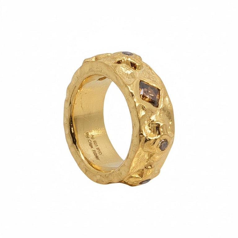 Salt und Pepper Diamond Ring