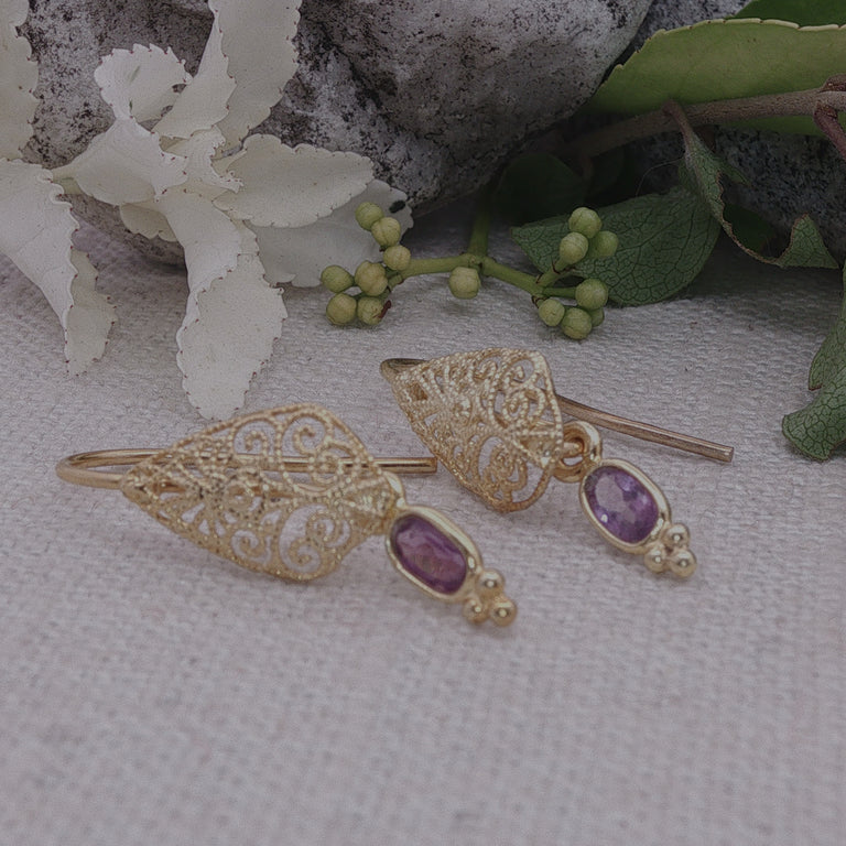 Ohrhänger HERMELIN  mit 3X5 mm Amethyste