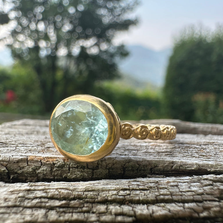 Aquamarine Ring Oval 8 X 10 mm – Floral