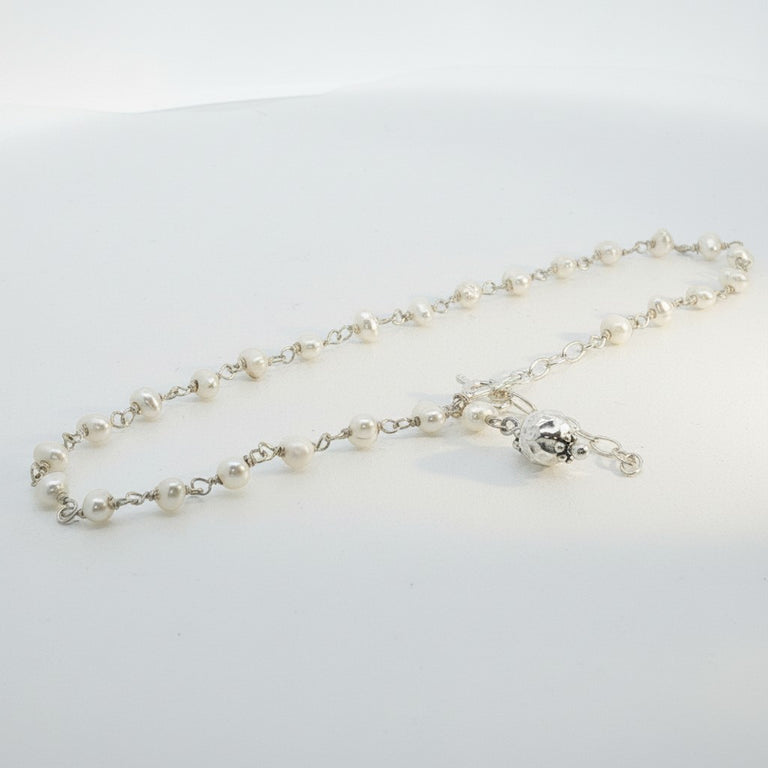 Perlen Anklet mit einem Charm