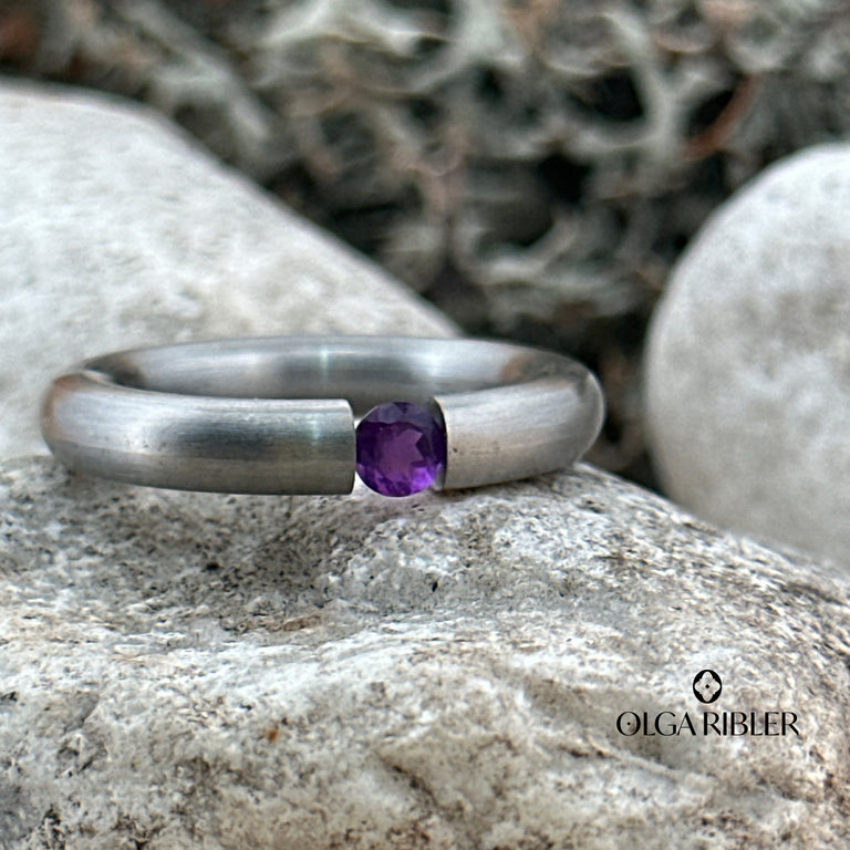 Pneu Ring Edelstahl mit Amethyste