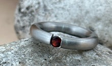 Pneu Ring Edelstahl mit Granate SALE