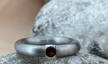 Pneu Ring Edelstahl mit Granate SALE