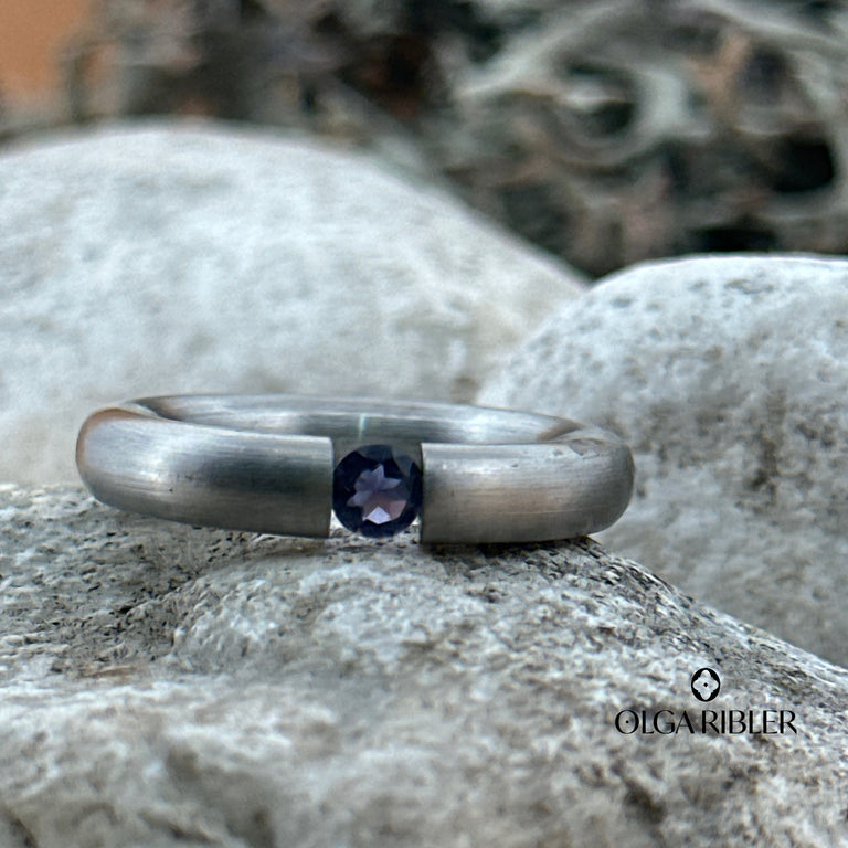 Pneu Ring Edelstahl mit Iolithe SALE