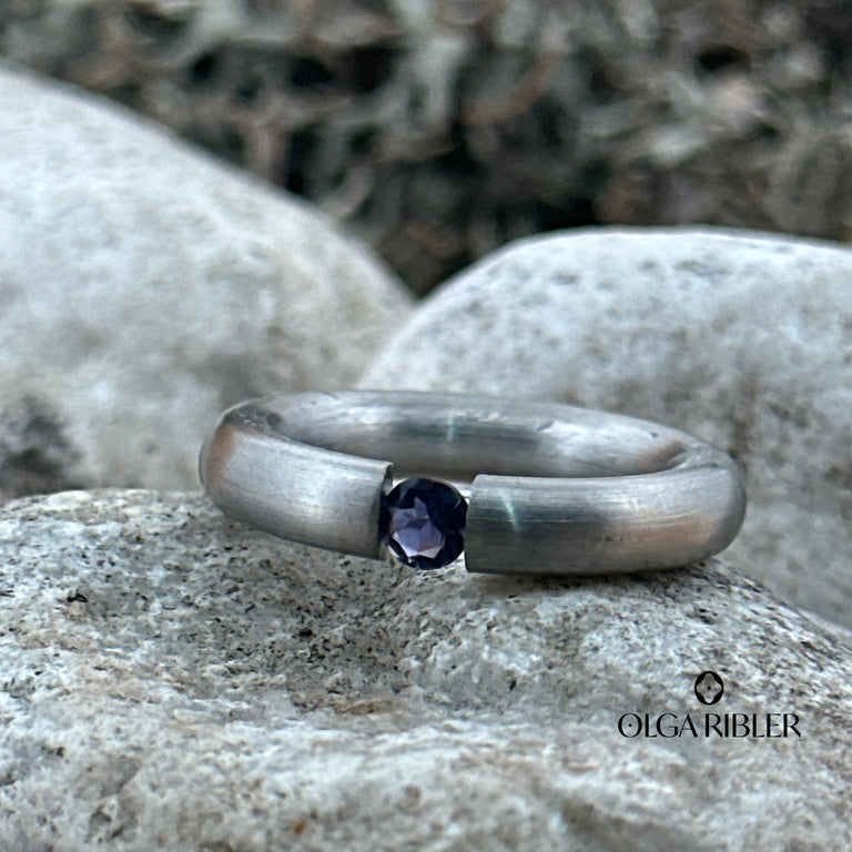 Pneu Ring Edelstahl mit Iolithe SALE