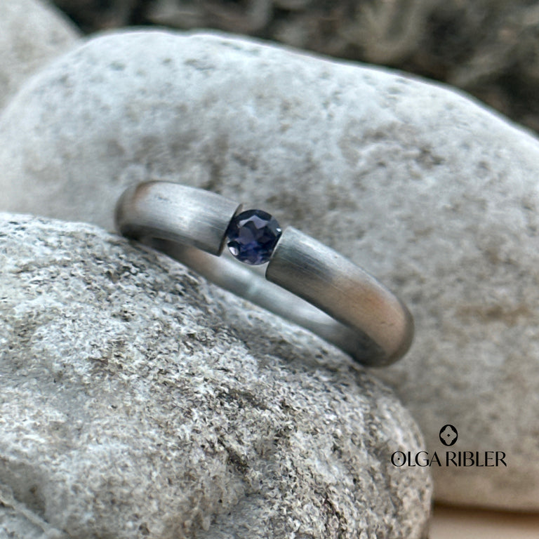 Pneu Ring Edelstahl mit Iolithe SALE