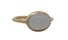 LIVIA Ring mit Chalzedon