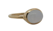 LIVIA Ring mit Chalzedon