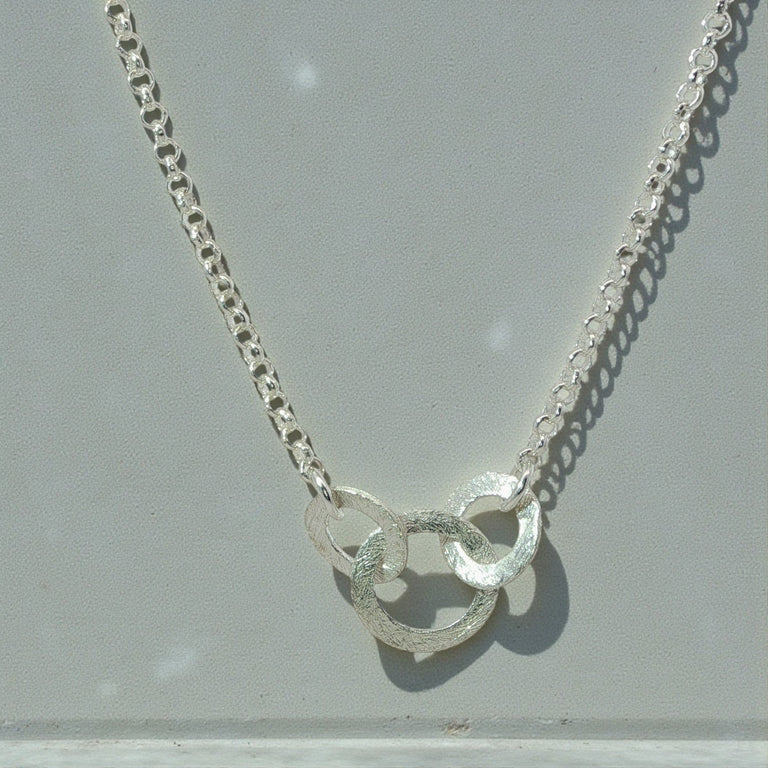 Silberkette mit Kreisen – Erbsenkette 42 cm | 925 Silber