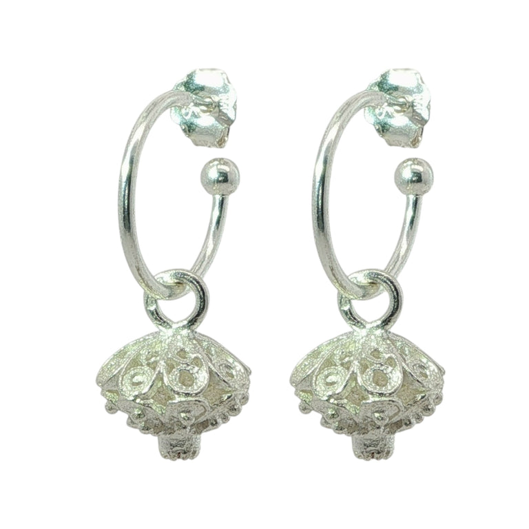 Halbcreole Lenny 15 mm mit Ornament Charm