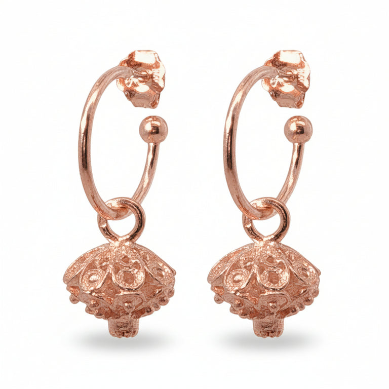 Halbcreole Lenny 15 mm mit Ornament Charm