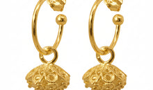 Halbcreole Lenny 15 mm mit Ornament Charm