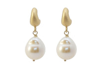 Creolen Agnes mit Barock Perlen