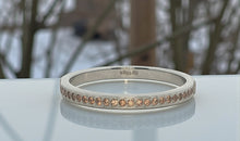 Edelstahl Ring 2 mm mit hellbraunen Zirkonia