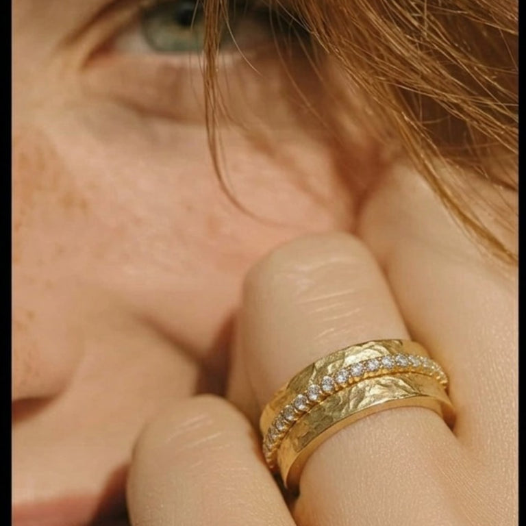 Ring ALVAR mit Topasen