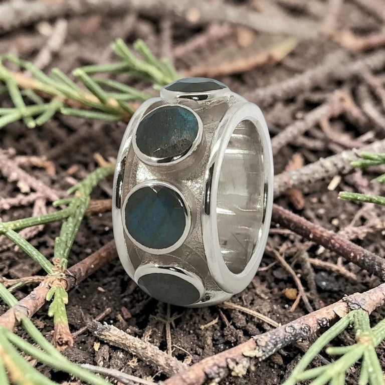 Ring Mallory mit Labradorit