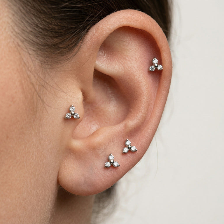 Titan G23 Piercing mit 3 Zirkonia 2 mm – 1.0 mm / 8 mm