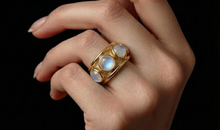 Ring Mallory mit Regenbogen-Mondstein
