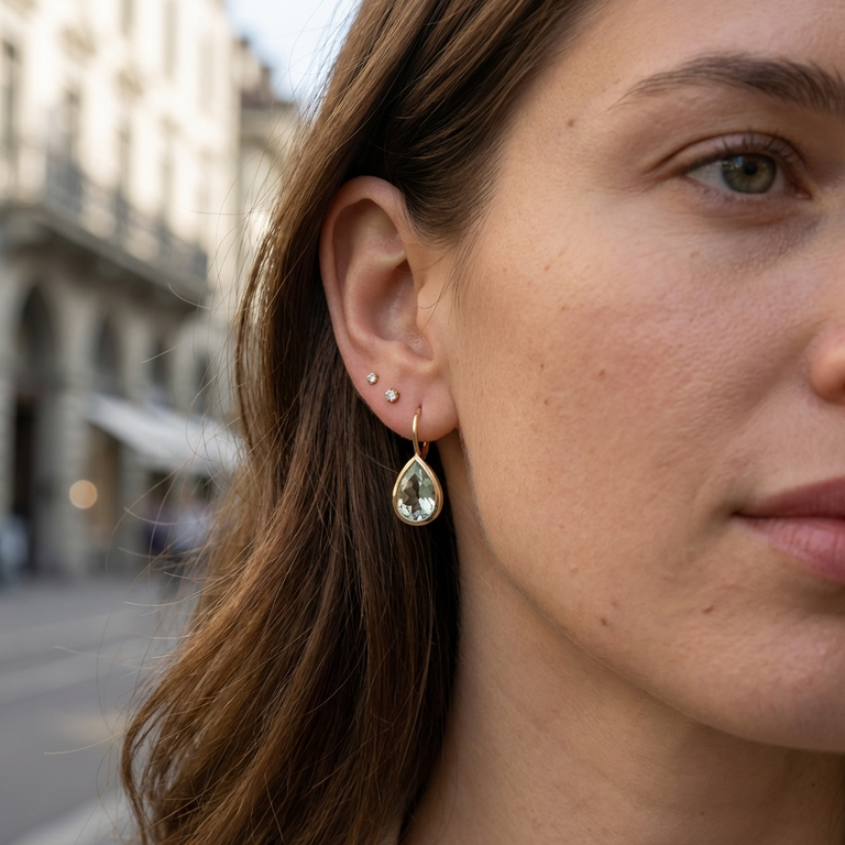 SERENAH Ohrhänger mit grünem Amethyst