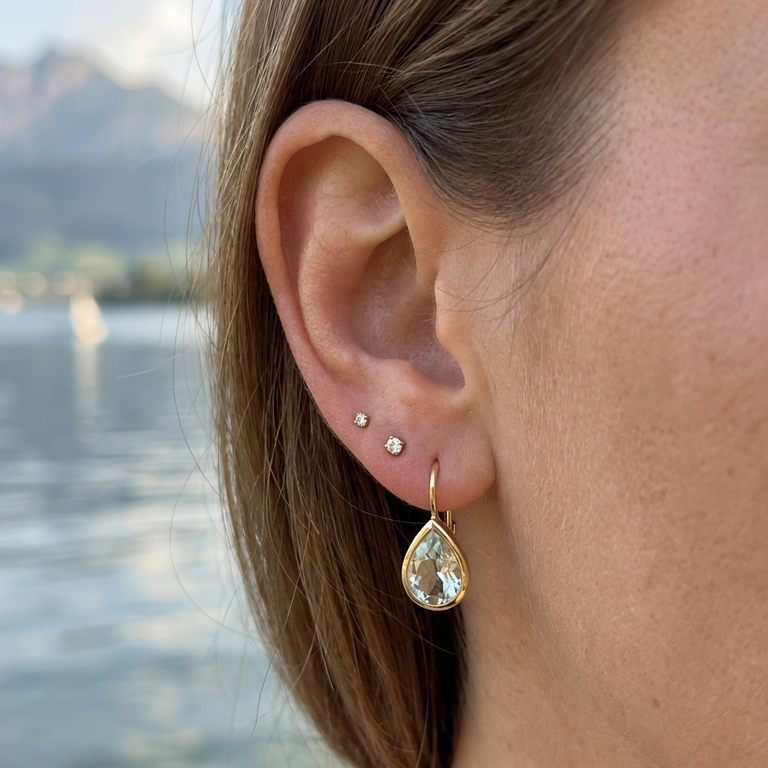 SERENAH Ohrhänger mit grünem Amethyst