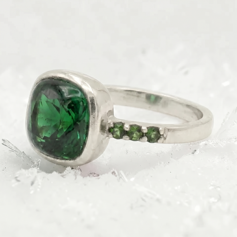 Ring Rosalia mit grünem Turmalin