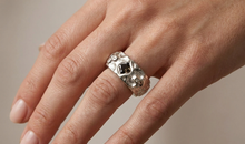 Salt und Pepper Diamond Ring
