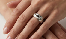 Salt und Pepper Diamond Ring