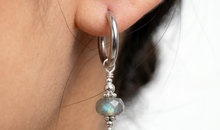 Creolen 16 mm Edelstahl mit Labradorite Charms SALE