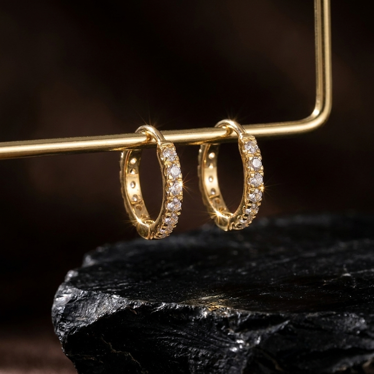 Creolen TAILLY aus 18 Karat Gold mit Diamanten – 12 mm