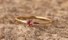 Ring  MINI BRIANA  mit rosa Turmalin 3mm 18k Gold