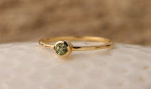 Ring  MINI JANAJA  mit grünem Turmalin 3mm 18 k Gold