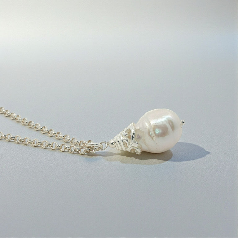 Silberkette mit Barockperle