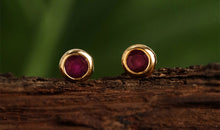 Ohrstecker ATHINA mit Rubin