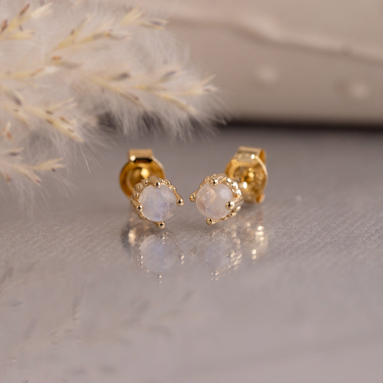 Ohrstecker SAMANTHA mit Mondstein 4 mm