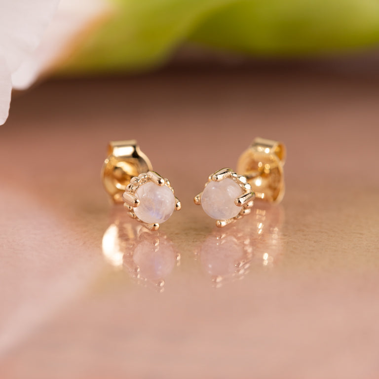 Ohrstecker SAMANTHA mit Mondstein 4 mm