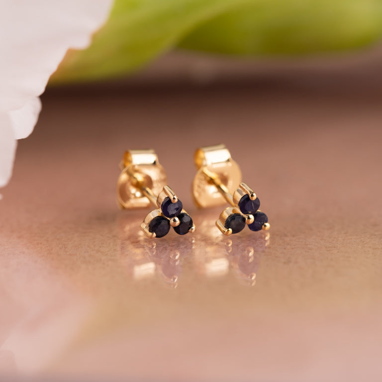 Ohrstecker TRINITY mit Saphir 1.5 mm