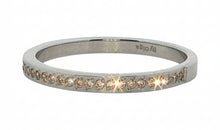 Edelstahl Ring 2 mm mit hellbraunen Zirkonia