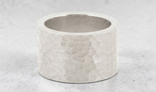 Ring SIMON – Massiv Silber, 15 mm, gehämmert & matt