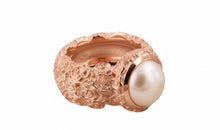 Ring LOTTA Perle | Statement Ring mit Rosenmuster