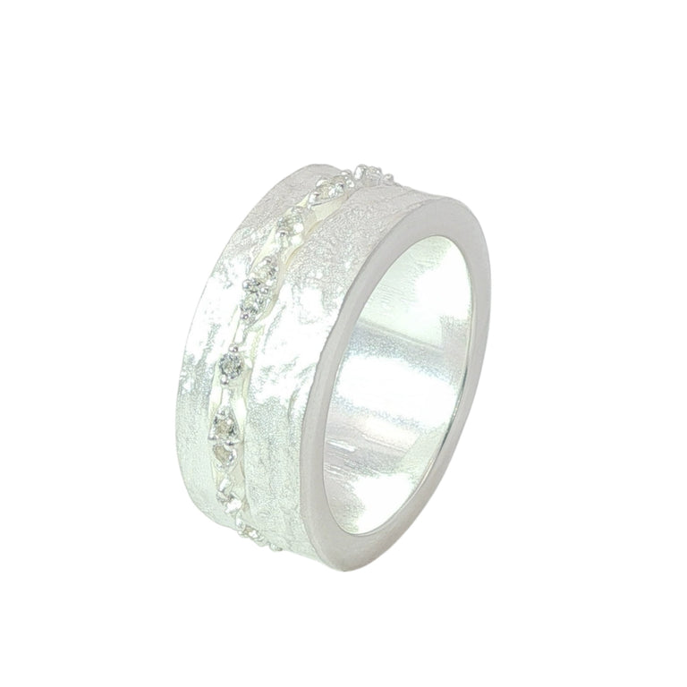 Alavissa Ring mit Topas Steinen 8 mm